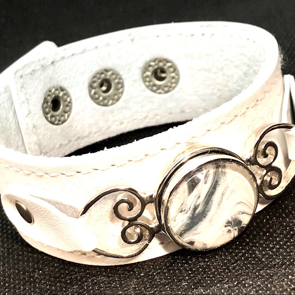 Leather snap bracelet Handmade 20mm snap SB20